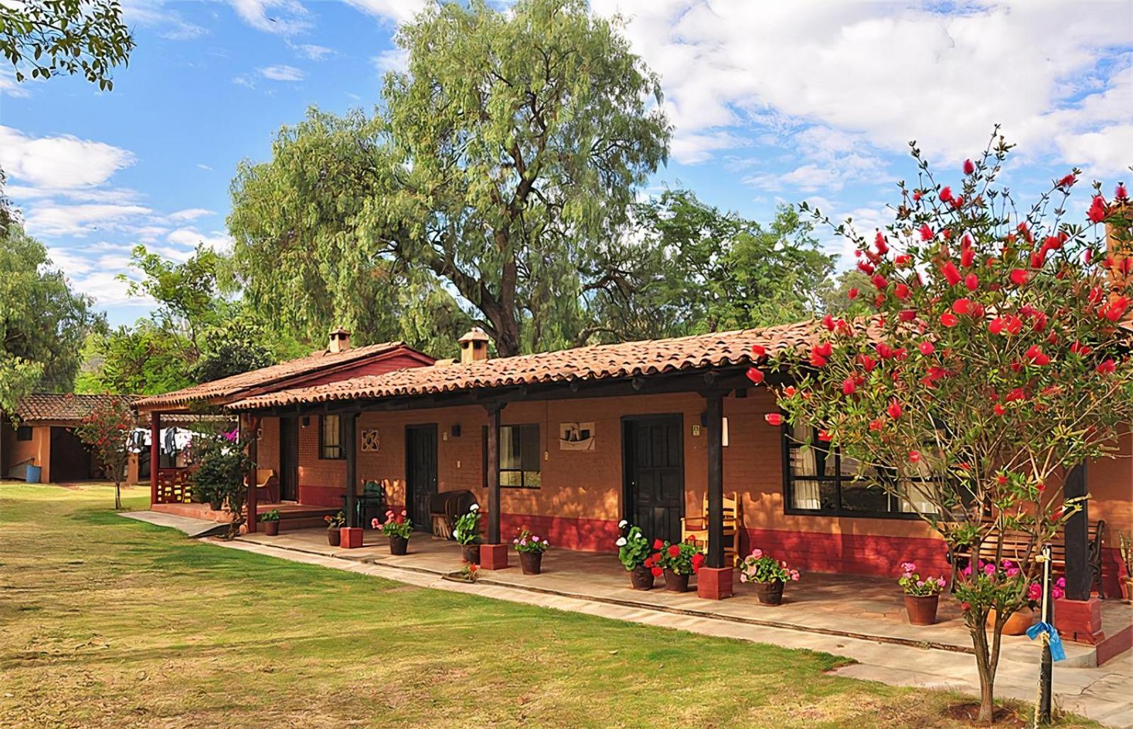Villa Patzcuaro Garden Hotel Εξωτερικό φωτογραφία